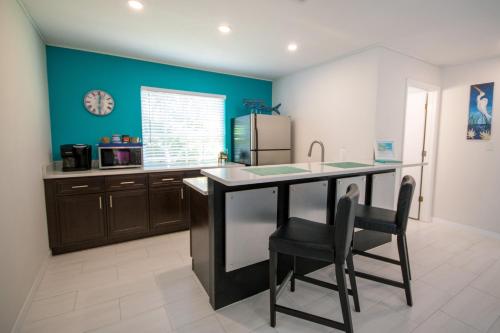 Tropical and Tranquil Bradenton Hideaway in Bradenton, USA