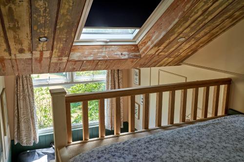 Extraordinary Huts Ltd