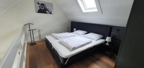 Bruinisse Harbour Apartments - image 12