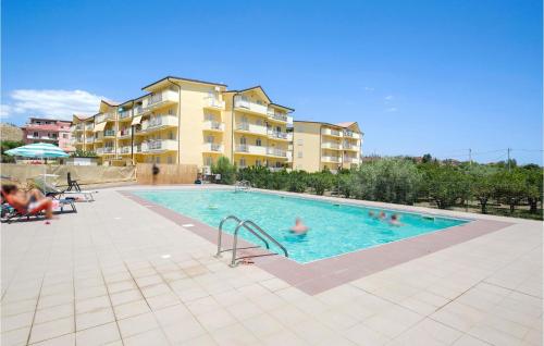 Cozy Apartment In Caulonia Marina With Indoor Swimming Pool - Caulonia Marina
