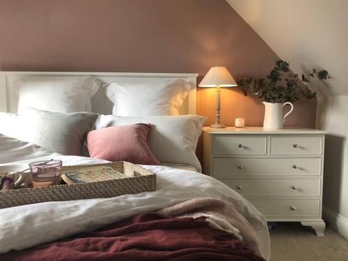 Idyllic cosy cottage close to Oxford and Le Manoir