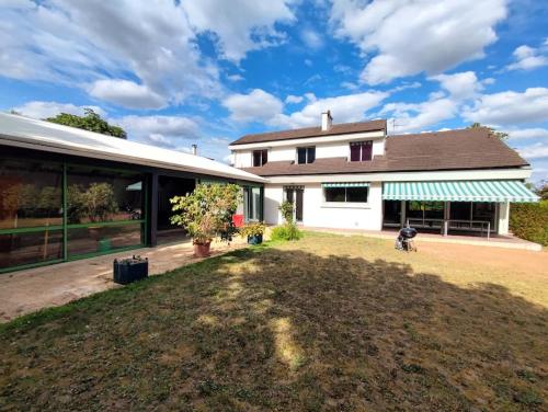 Gite LE 45 TOURS in Nueil-les-Aubiers