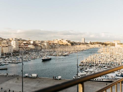 New Hotel Le Quai - Vieux Port - Hôtel - Marseille