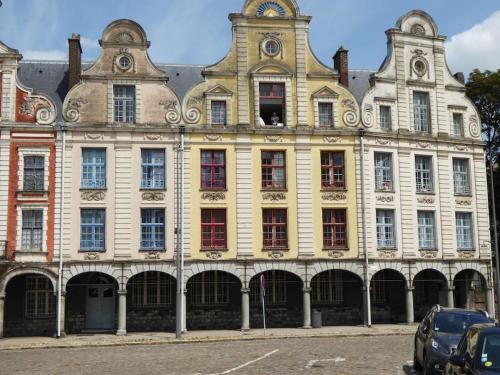 Eksterijer hotela, Les coquelicots Grand Place ARRAS in Arras