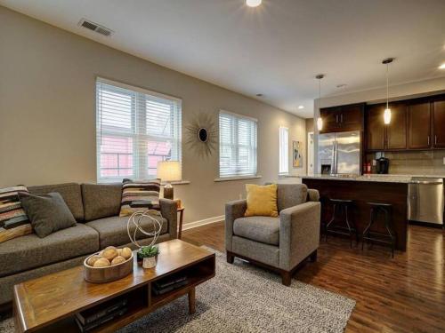 Bright 2BR near downtown in Cincinnati, USA