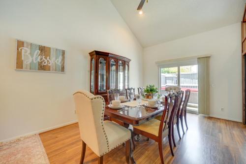 Dog-Friendly Texas Retreat with Fireplace and Grill! in Horseshoe Bay, USA