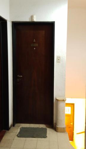 One-Bedroom Apartment image 3