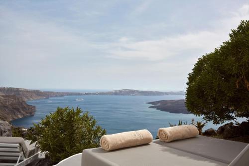 Elegant Oia Villa - Deluxe Villa with Caldera View - Private Plunge Pool - Imerovigli