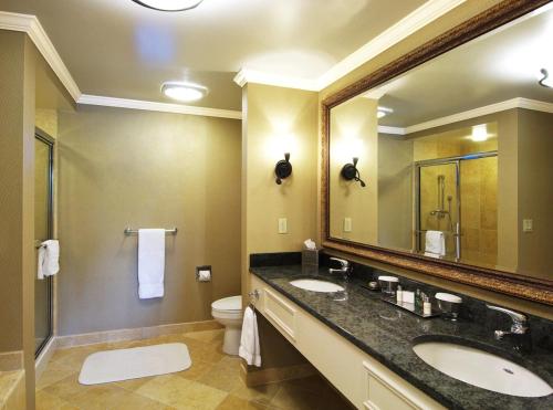 High Peaks Resort - image 11