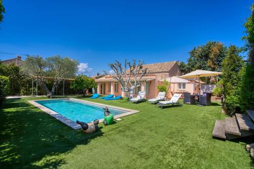 Villa avec piscine dans le centre ville - Location, gîte - Saint-Tropez