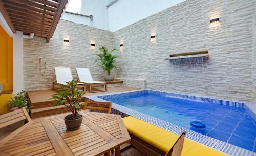 Acogedora Casa 3CM en getsemani con piscina y wifi