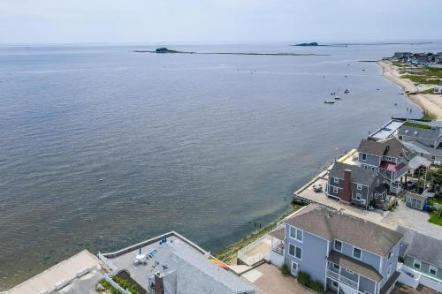 Cozy Westbrook Vacation Rental - Walk to Beach! in Westbrook 