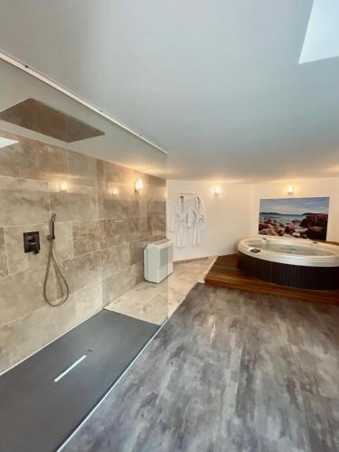 Mieuxqualhotel jacuzzi privatif Le rond