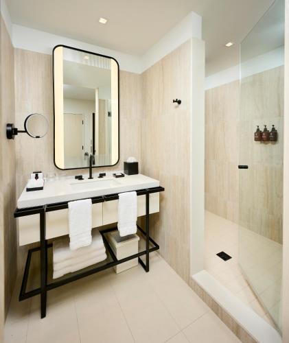 The Pearle Hotel & Spa, Autograph Collection