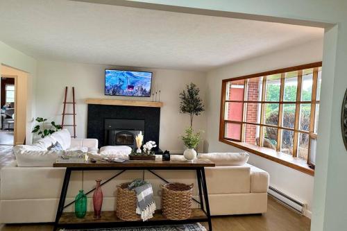 Mountain View Getaway - Stunning Views and Privacy in Shenandoah, USA