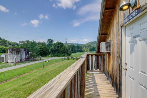 Huntsville Getaway Access to ATV Authorized Route in Huntsville, USA