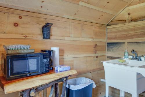 Cozy Huntsville Abode ATV Authorized Route Access in Huntsville, USA