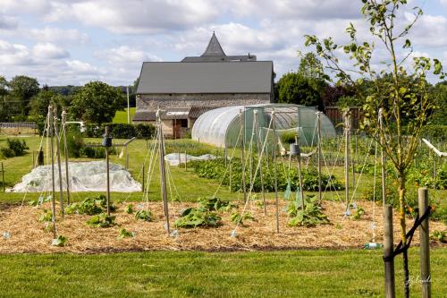 Kert, LE MANOIR DE LA VALETTE in Florennes