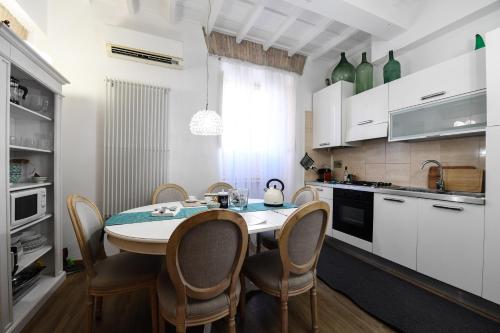 Castel Sant'Angelo Apartments - Exclusive & Luxury, Rome (photo 4)