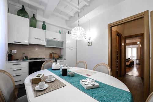 Castel Sant'Angelo Apartments - Exclusive & Luxury, Rome (photo 3)