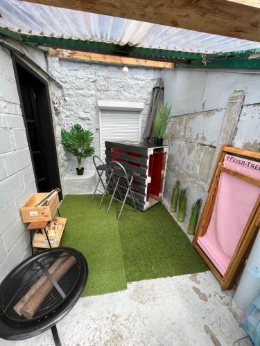 Létesítmények, Maison villageoise in Anhee