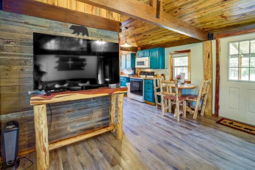 Lazy Bear Cabins 1 at Tuskahoma Near Sardis Lake!