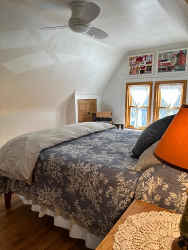 Gable House Bed and Breakfast Inn in Fő Út