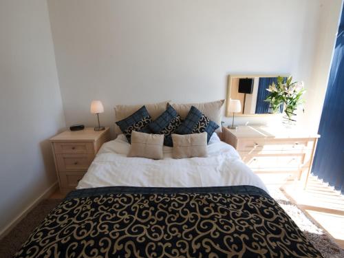 Stay Deansgate Apartments for 14 nights plus - image 4