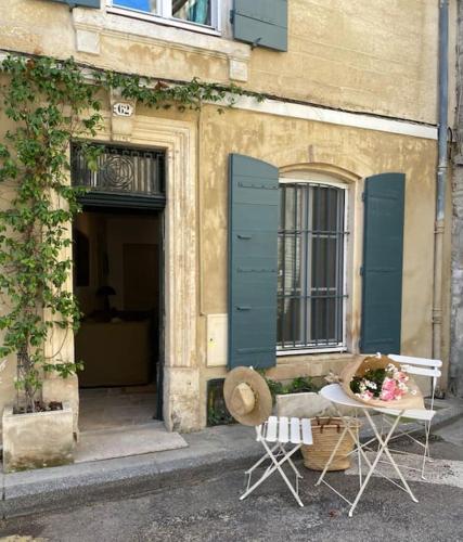 Charmant pied à terre Arlésien, rez de chaussée - Location saisonnière - Arles