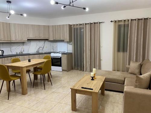 Maria’s Apartment in โมเน็มวาเซีย