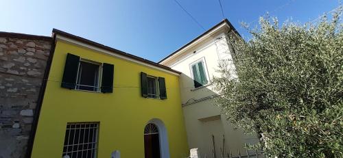 La casa gialla del Ristoro Agricolo Vecchiano