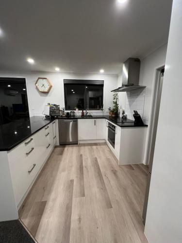 Kitchen, Convenient and comfortable Waitara in Waitara