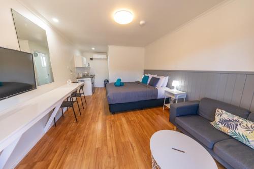 1 double bed