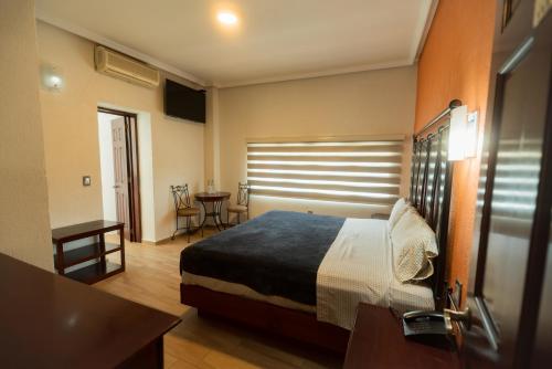 room detail thumbnail 0