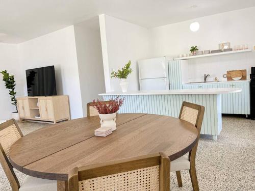 Casa Eve near Gozalandia Waterfalls in San Sebastian