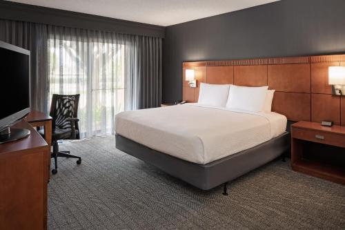 Courtyard by Marriott Anaheim Buena Park