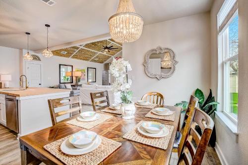 Lakin it Easy in Cottonwood Shores, USA