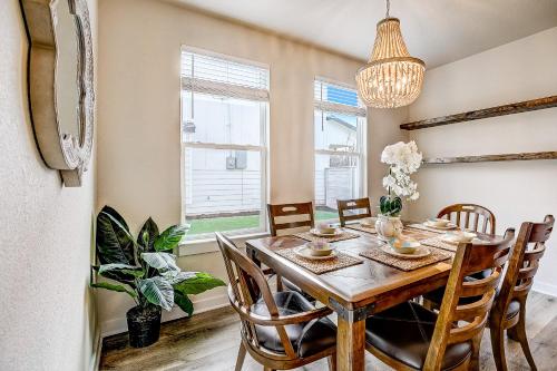 Lakin it Easy in Cottonwood Shores, USA