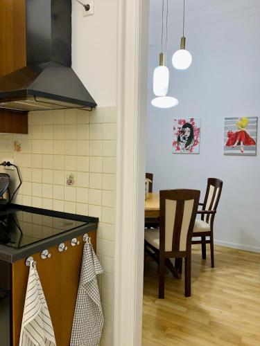 MAIN SQUARE APARTMAN