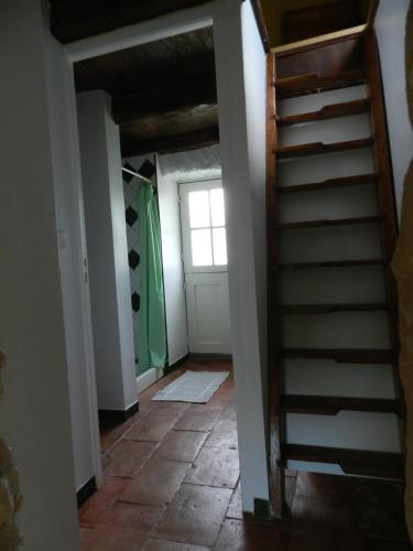 gîtes de Combelcau, le Pigeonnier (gites de Combelcau, le Pigeonnier) in 卡斯泰爾諾蒙特拉蒂耶