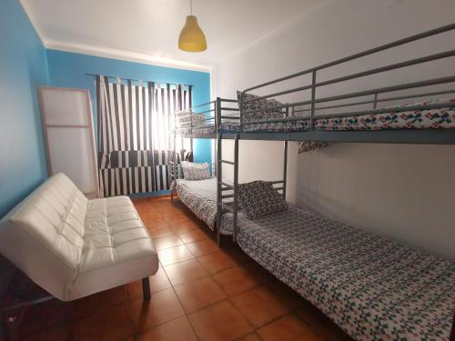  Beach House Surfing Baleal Peniche in Baleal