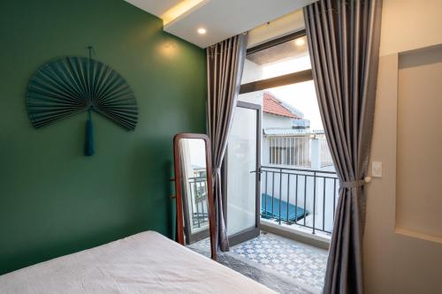 Deluxe Room image 8