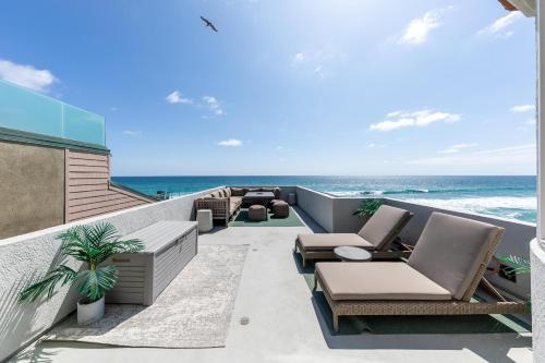 Stunning Oceanfront Home - Incredible Views