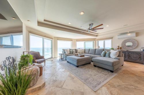 Stunning Oceanfront Home - Incredible Views
