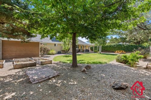 San Gabriel Stunner - An Irvie Home