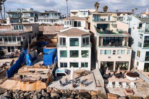 Stunning Oceanfront Home - Incredible Views