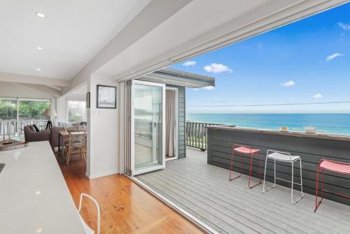 The Glass House Mollymook Beach