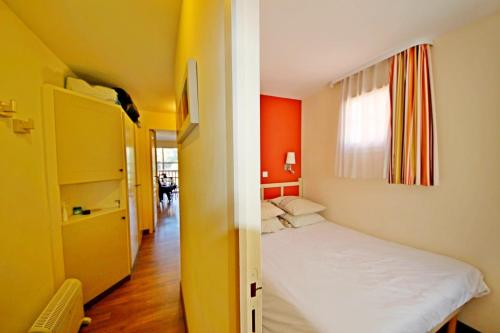 CAP SOLEIL J2 appt 204 in Saint-Raphael