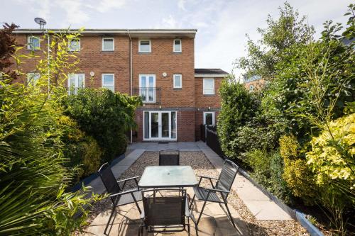 Coastal Retreat in Carmarthenshire in ลานนีลลิ