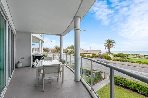 Gallery 10 with views, pool and tennis court